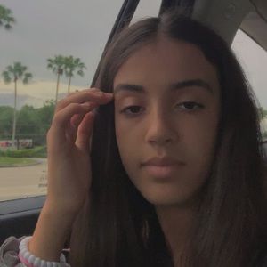 Meet your Posher, Aly